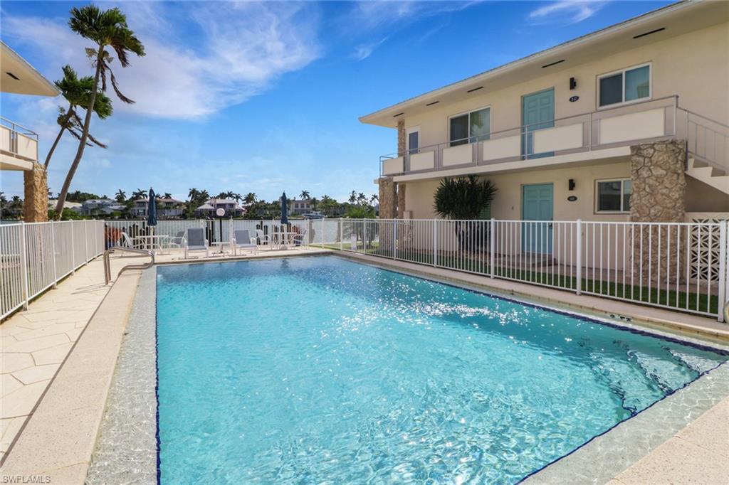 YACHT HARBOR MANOR - Residential Lease