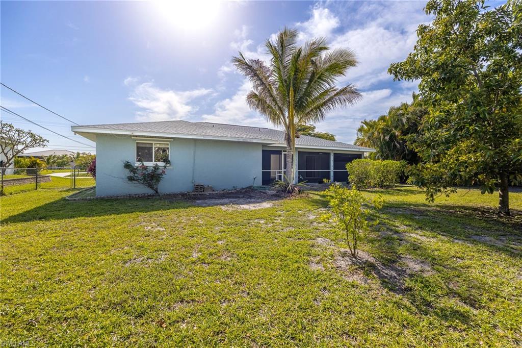 CAPE CORAL - Residential