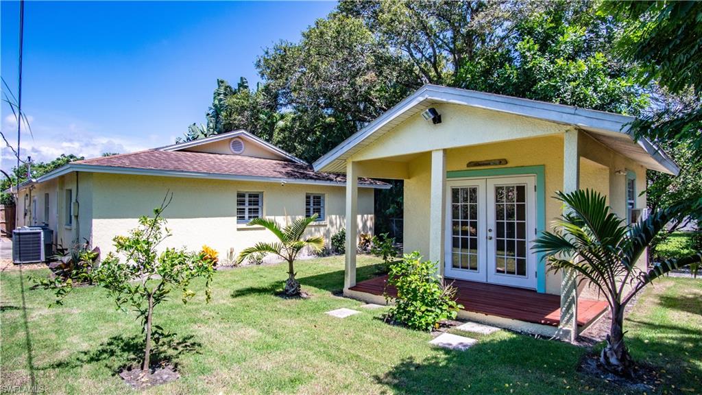 NAPLES PARK - Residential