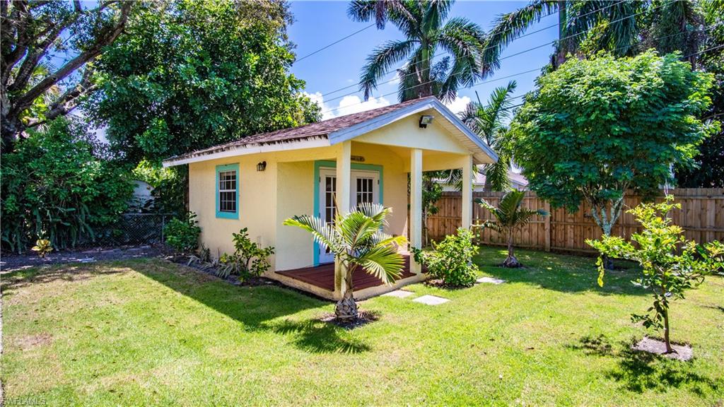 NAPLES PARK - Residential