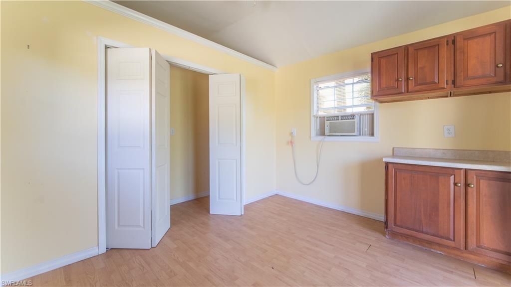 NAPLES PARK - Residential