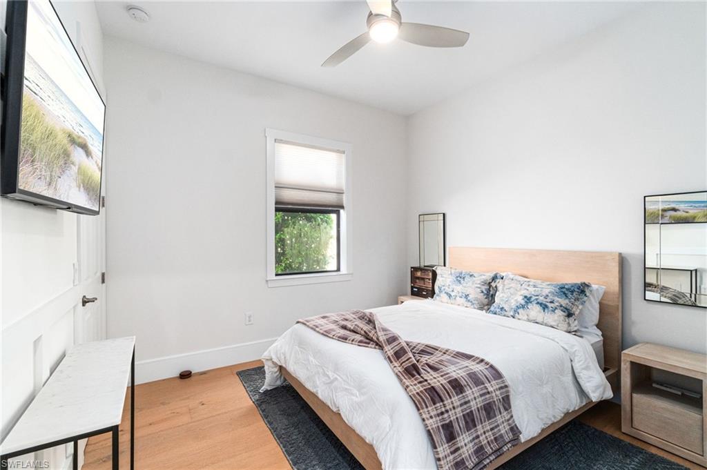 CAMDEN LAKES - Residential