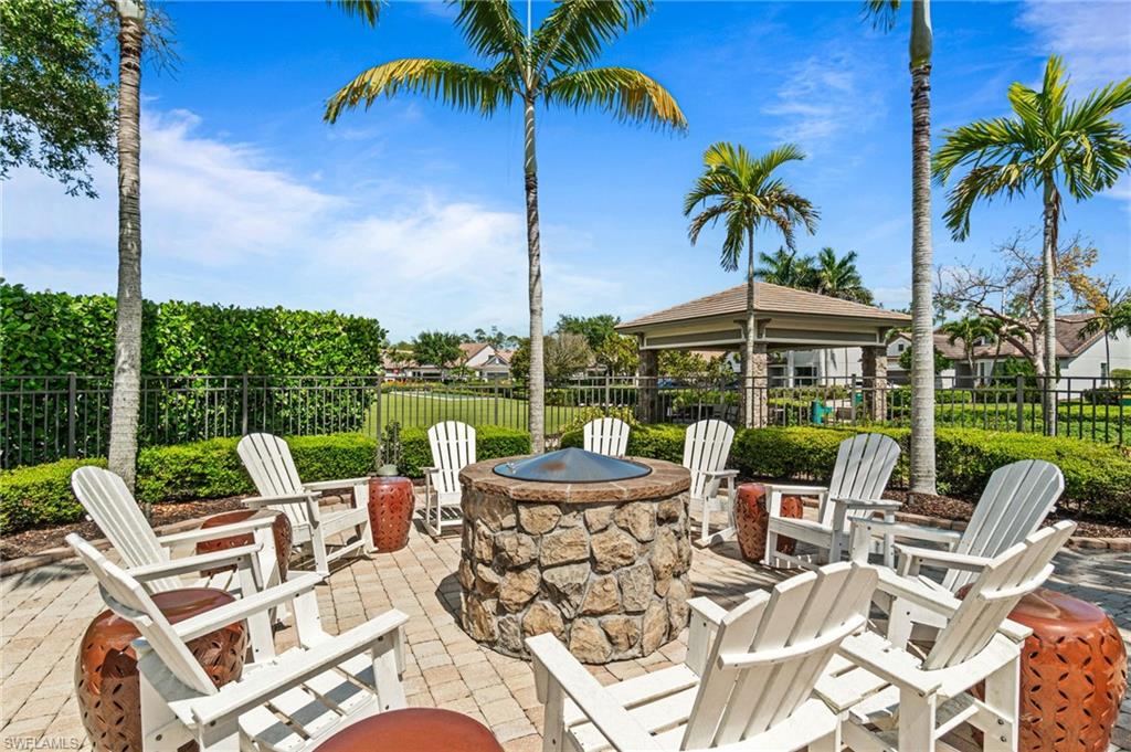 CAMDEN LAKES - Residential