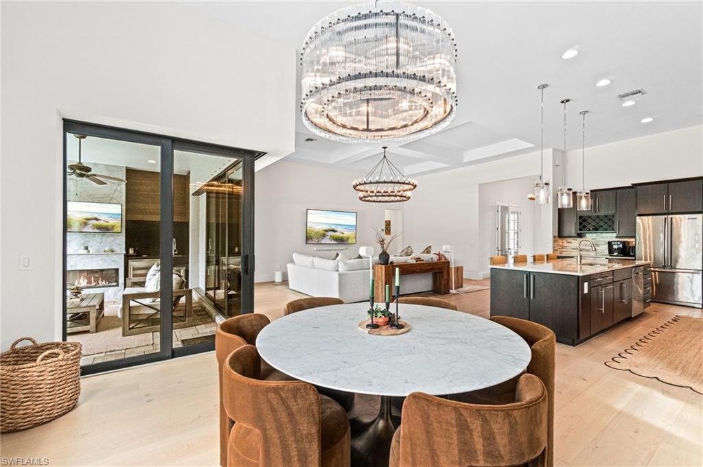 CAMDEN LAKES - Residential