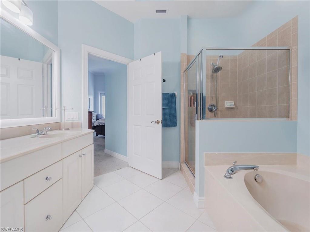 ST. TROPEZ - Residential