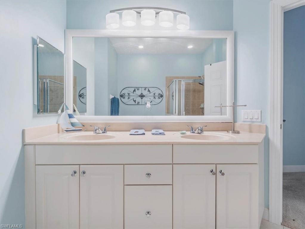 ST. TROPEZ - Residential