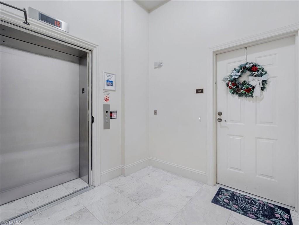 ST. TROPEZ - Residential