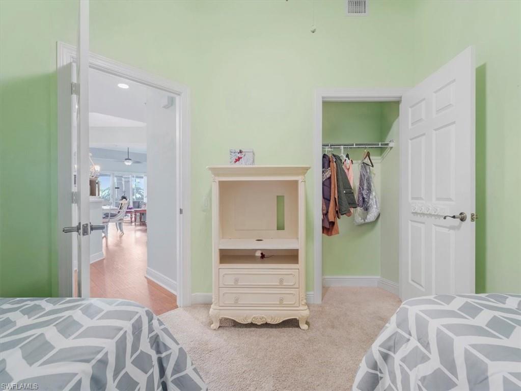 ST. TROPEZ - Residential