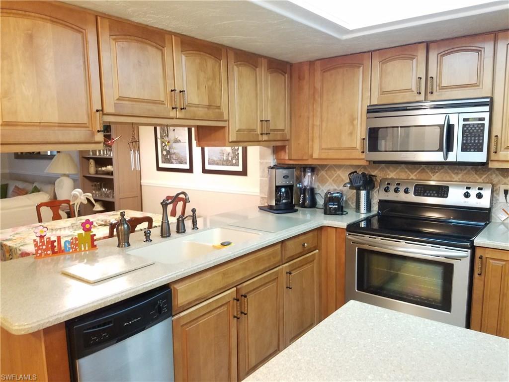 COUNTRY PINES CONDO - Residential