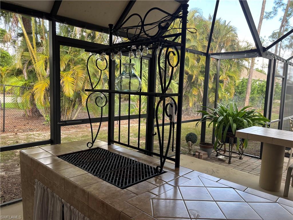 OAKES ESTATES - Residential Lease