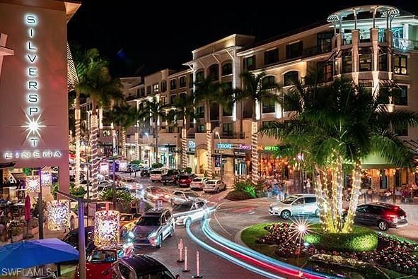 OAKES ESTATES - Residential Lease