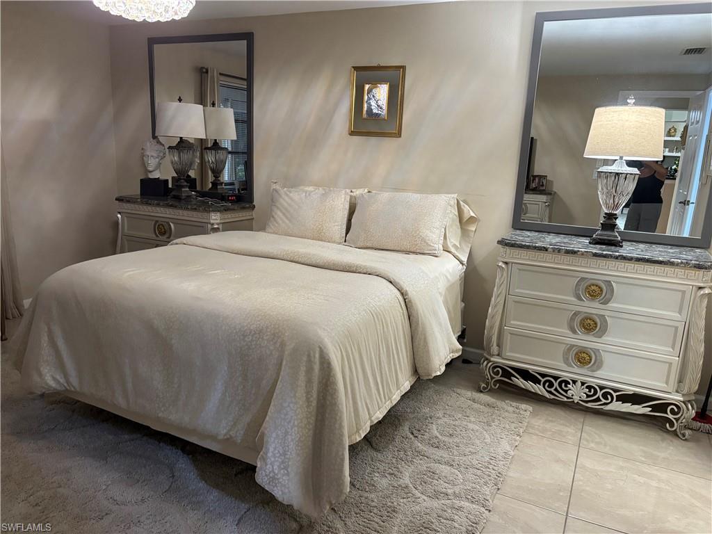 OAKES ESTATES - Residential Lease