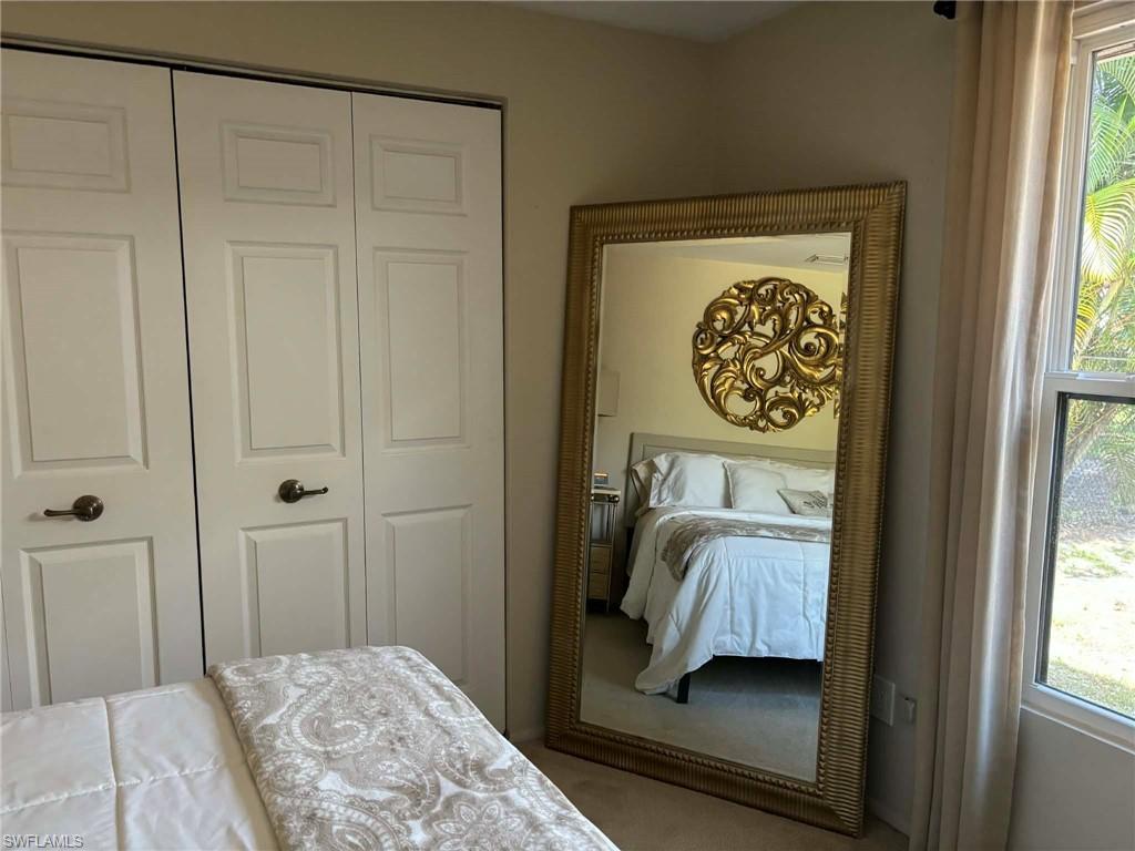 OAKES ESTATES - Residential Lease