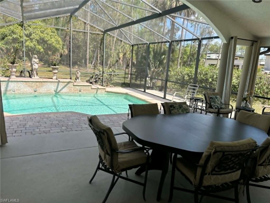 OAKES ESTATES - Residential Lease