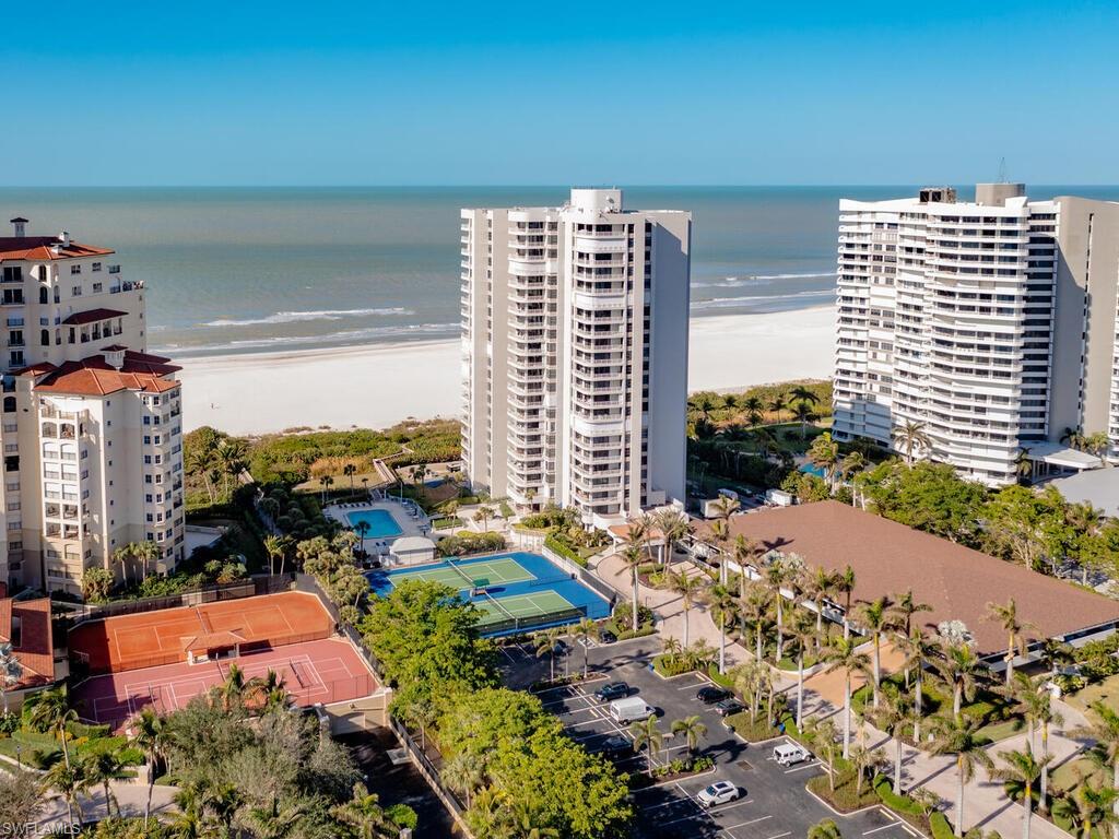 ROYAL SEAFARER - Residential