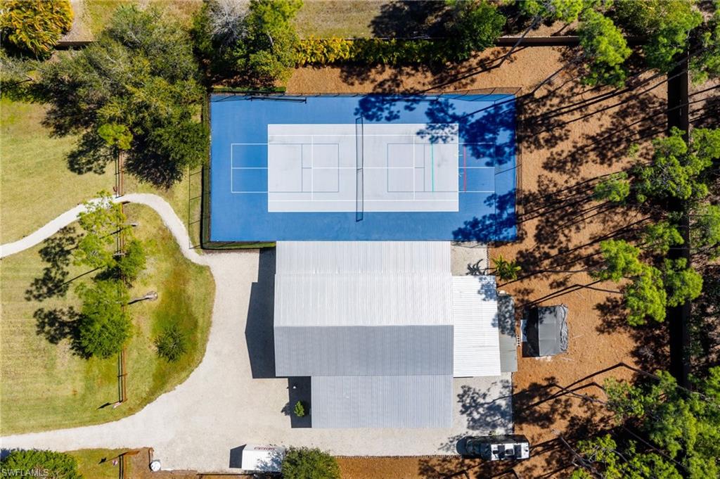 LIVINGSTON WOODS - Residential