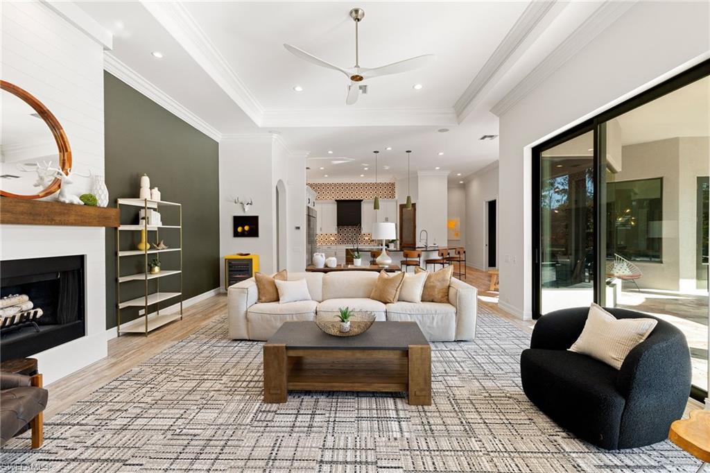 LIVINGSTON WOODS - Residential