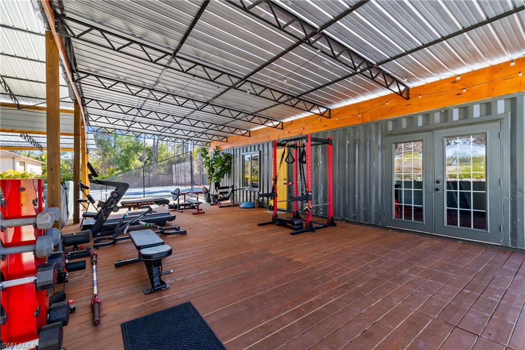 LIVINGSTON WOODS - Residential