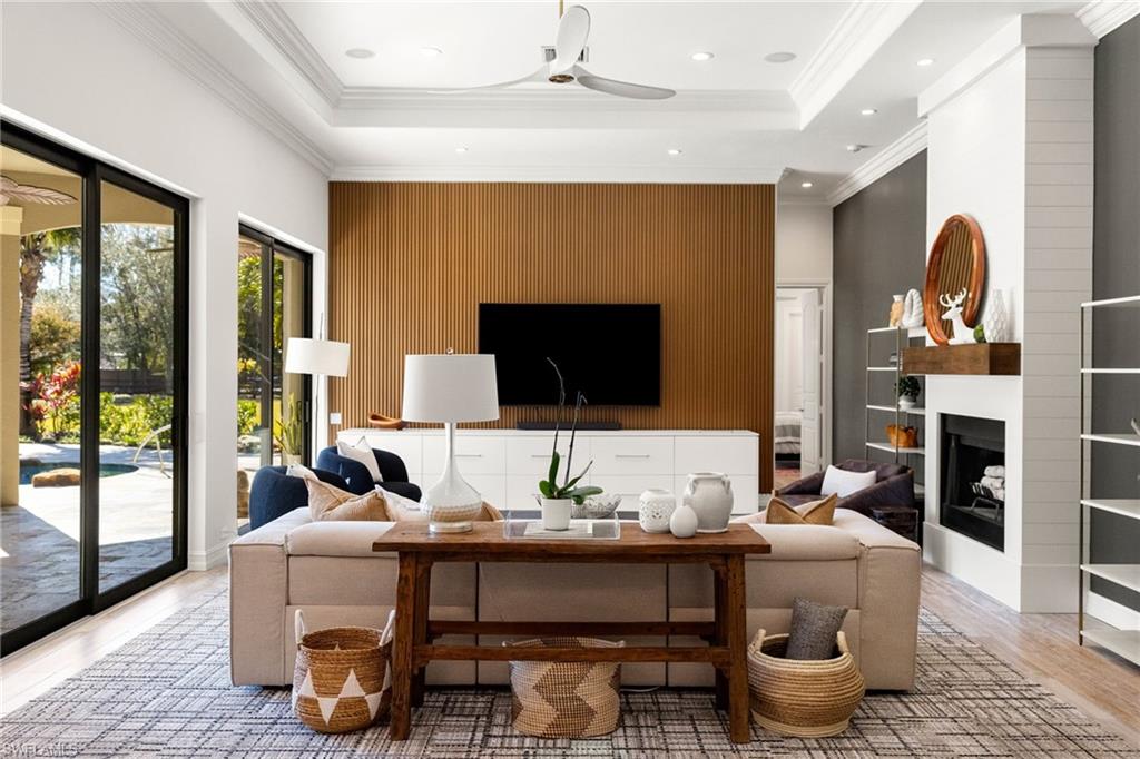 LIVINGSTON WOODS - Residential