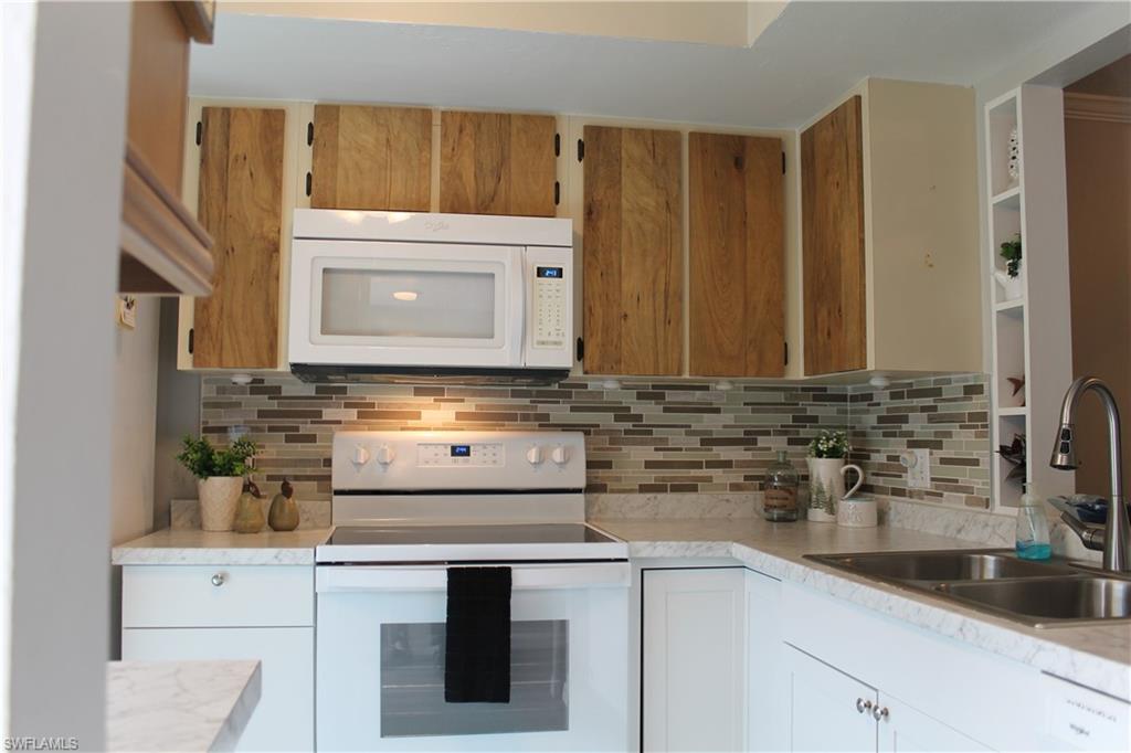 CAPE PARKWAY - Residential