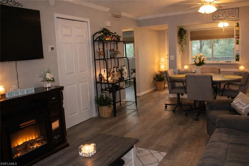 CAPE PARKWAY - Residential