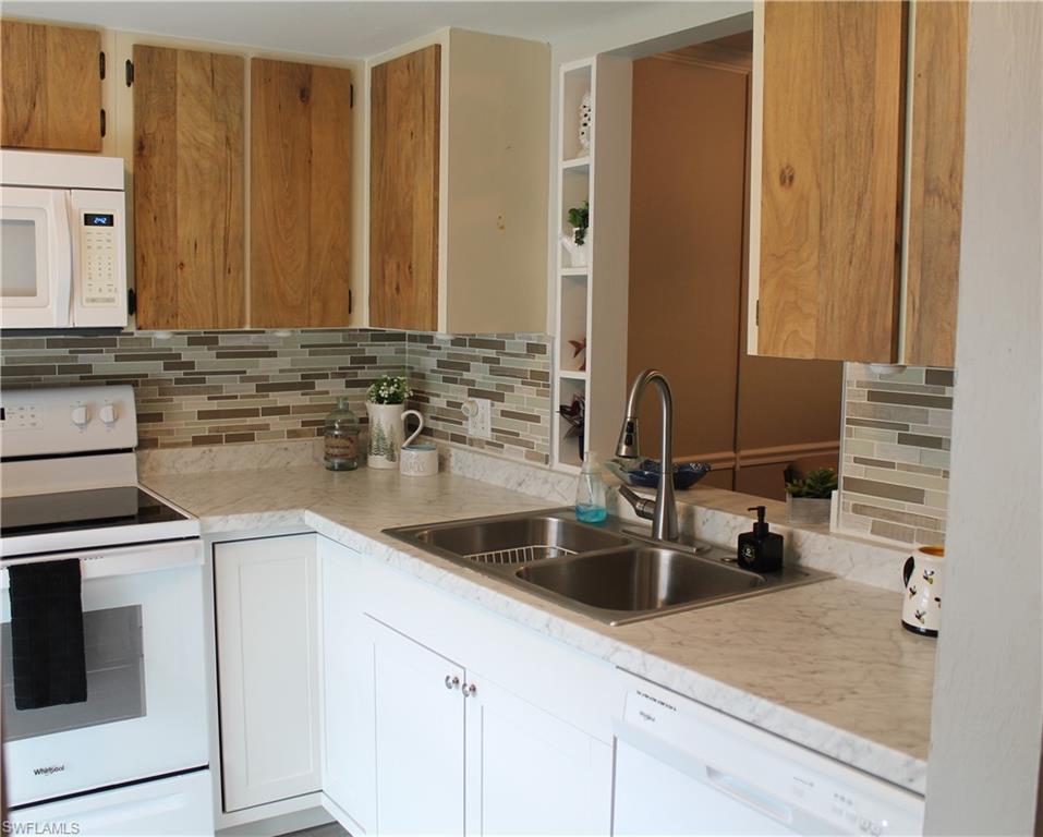 CAPE PARKWAY - Residential