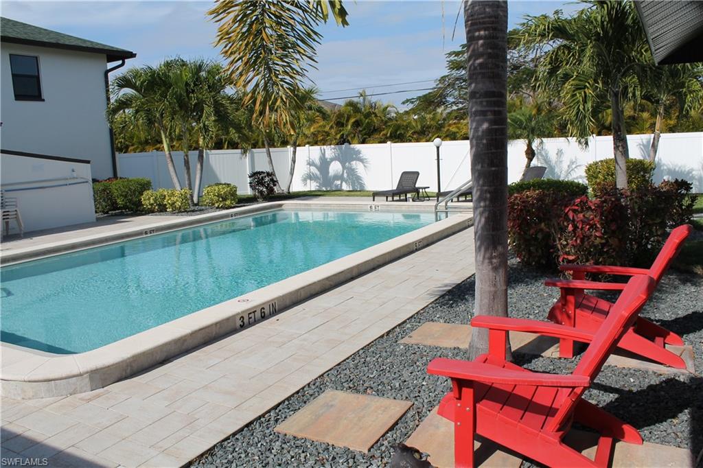 CAPE PARKWAY - Residential