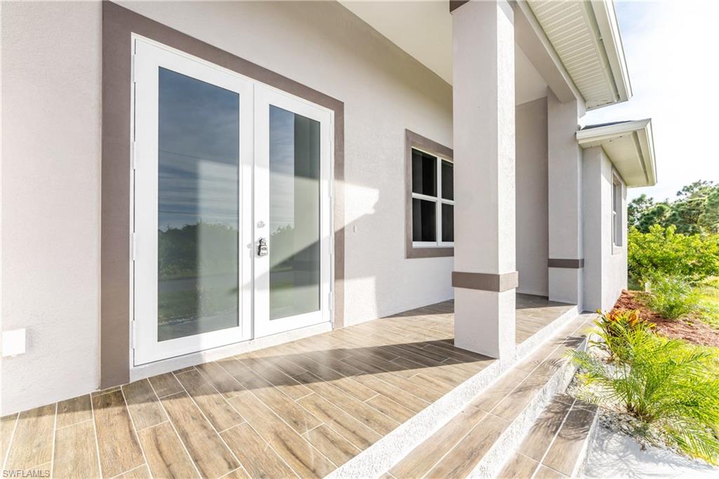 SOUTH GULF COVE - Residential