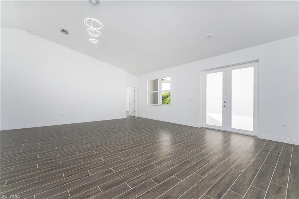 SOUTH GULF COVE - Residential