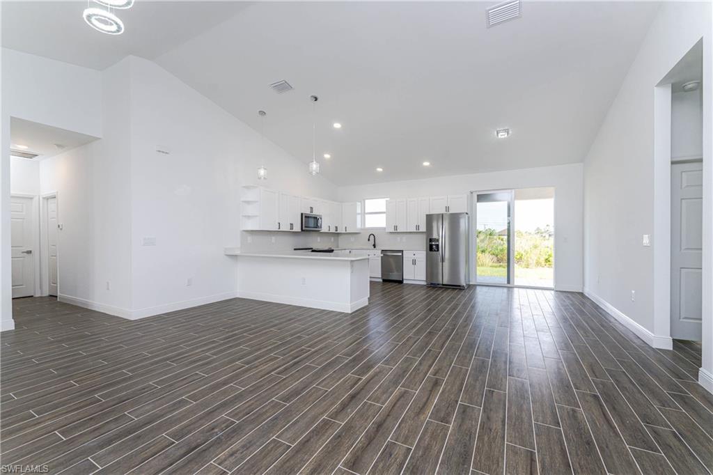 SOUTH GULF COVE - Residential