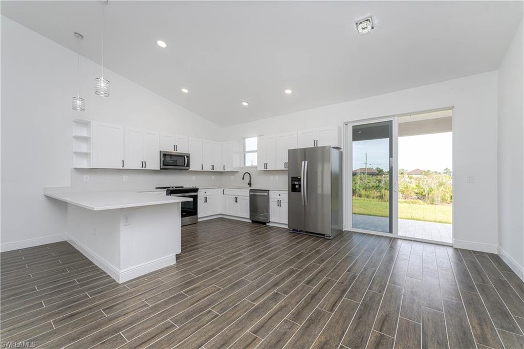 SOUTH GULF COVE - Residential