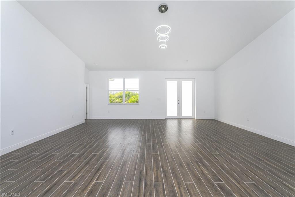 SOUTH GULF COVE - Residential