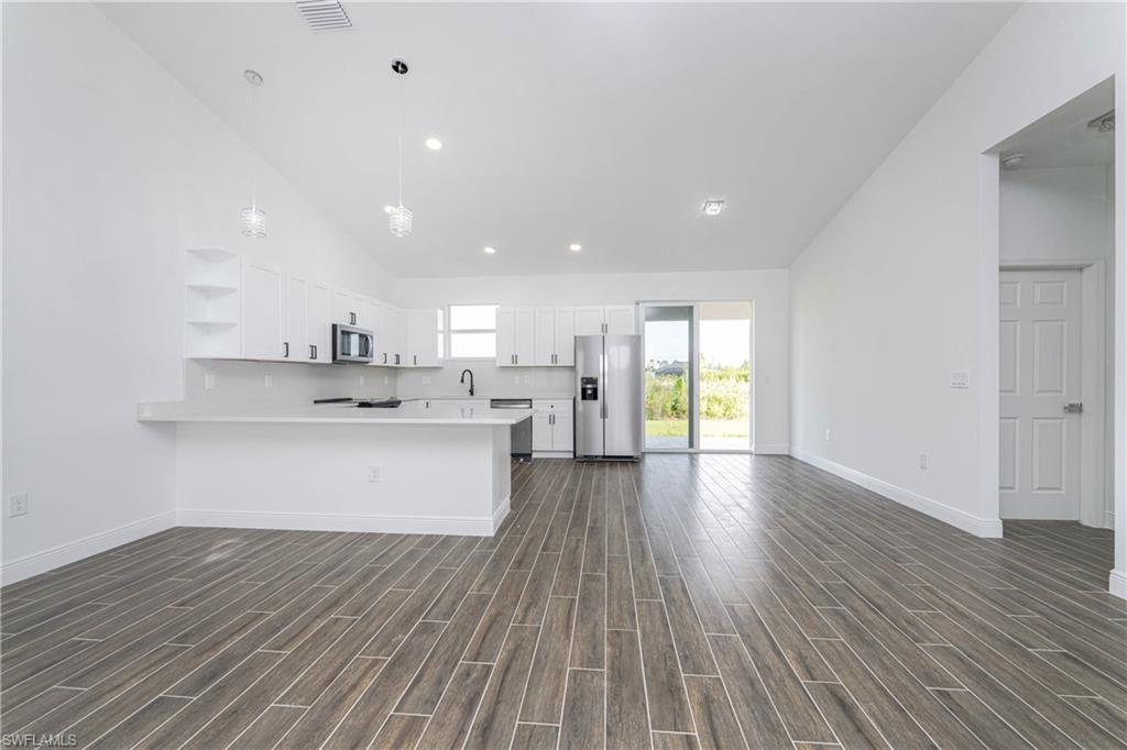 SOUTH GULF COVE - Residential