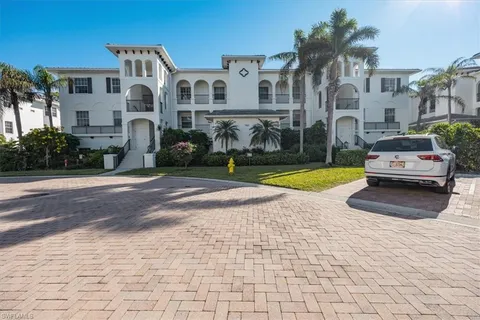 780 Bentwater Cir Unit 201, Naples, FL 34108 - #: 225006068