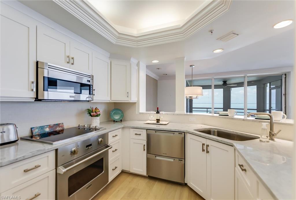 LANDS ENDS VILLAGE CONDO - Residential