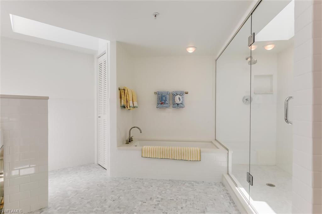 LANDS ENDS VILLAGE CONDO - Residential