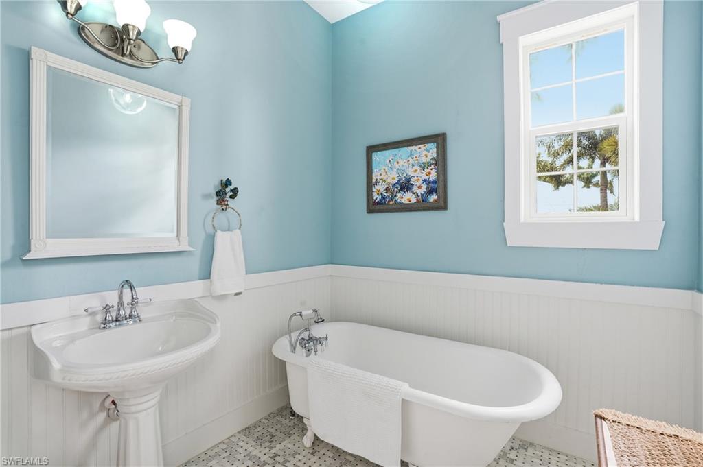 TIDEWATER ISLAND - Residential