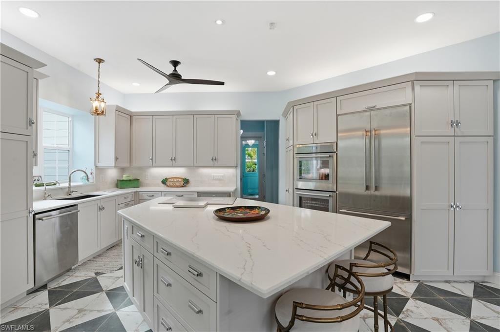 TIDEWATER ISLAND - Residential