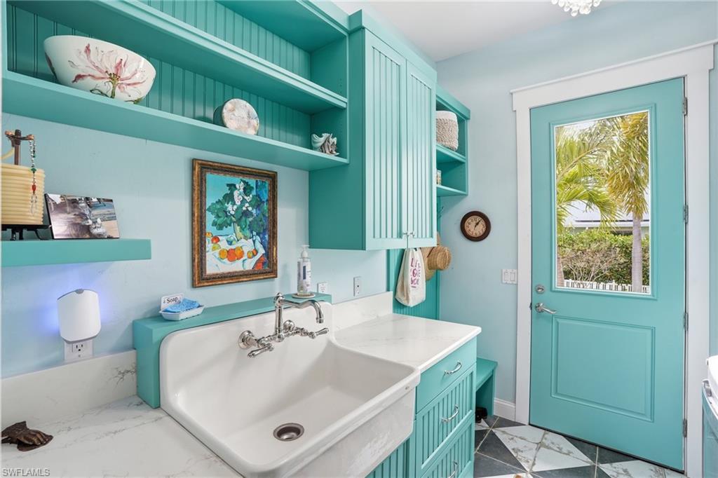 TIDEWATER ISLAND - Residential