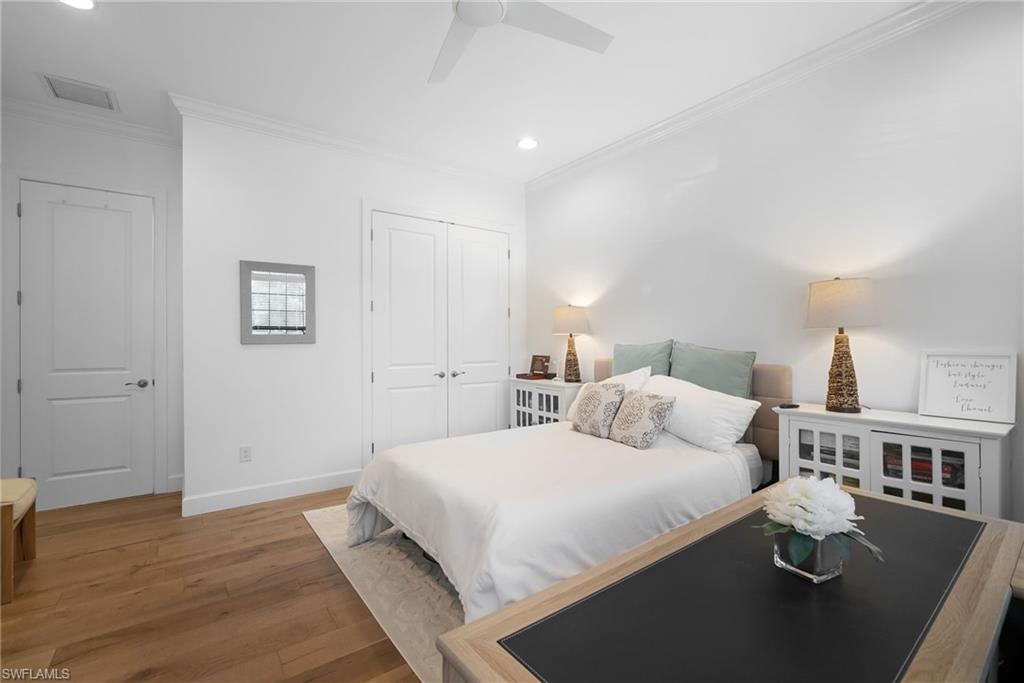 COUNTRY CLUB - Residential