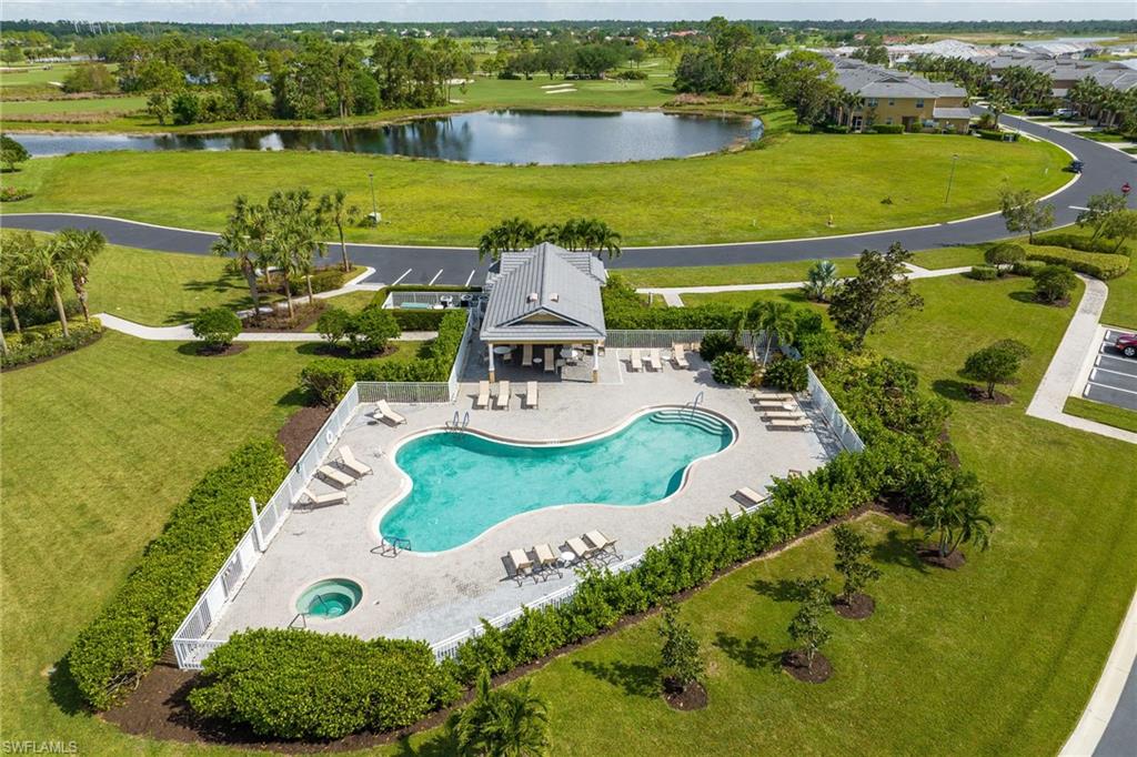 COUNTRY CLUB - Residential