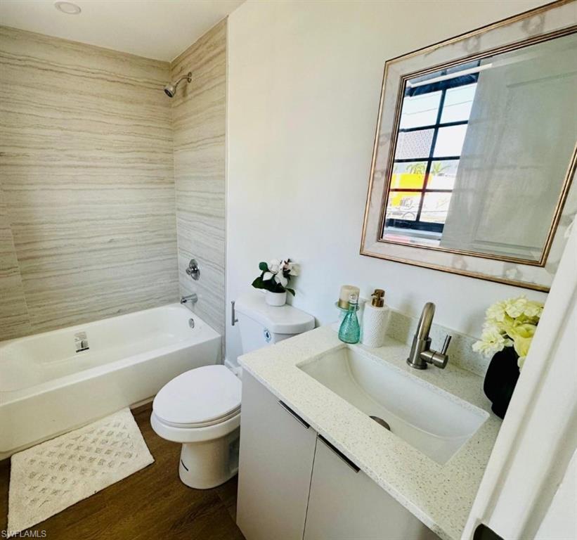 1619 Jefferson Ave 303