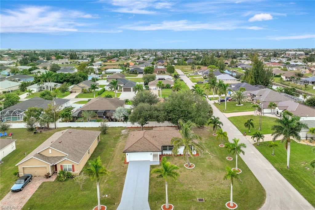 CAPE CORAL - Residential
