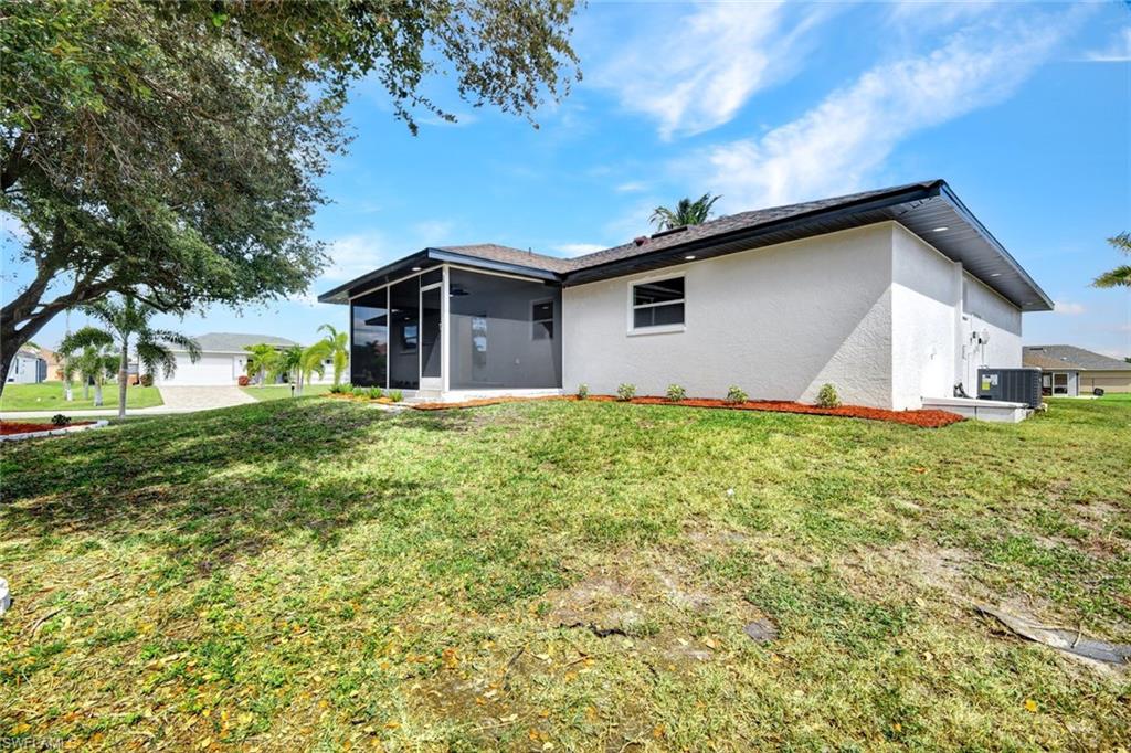 CAPE CORAL - Residential