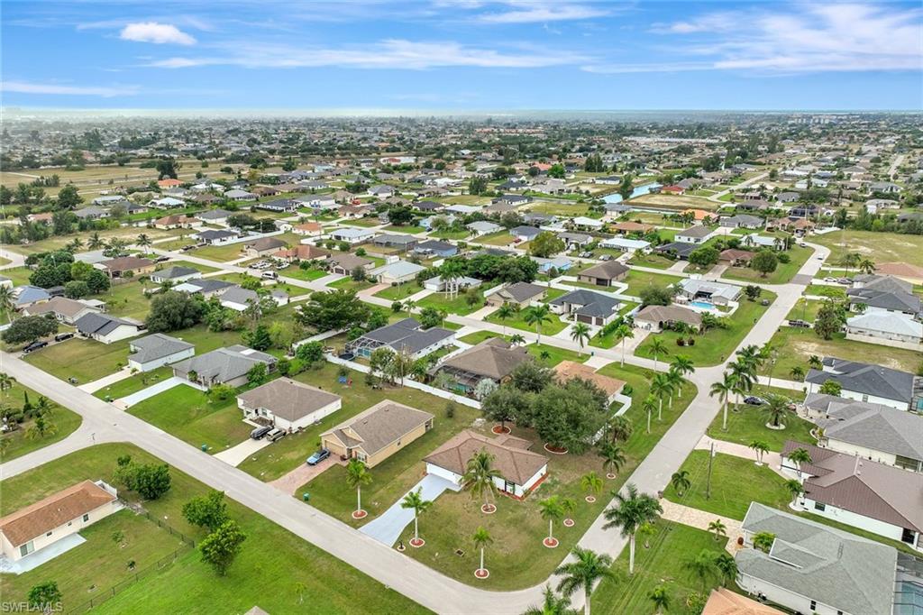 CAPE CORAL - Residential