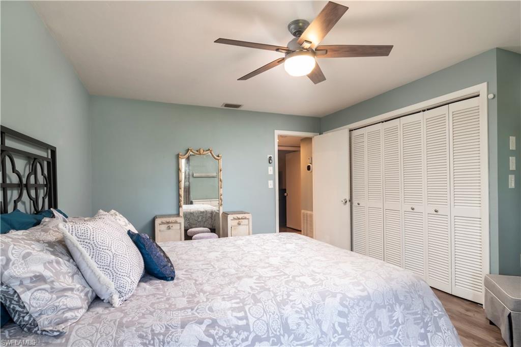 LAKEWOOD VILLAS - Residential