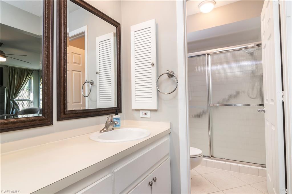 LAKEWOOD VILLAS - Residential