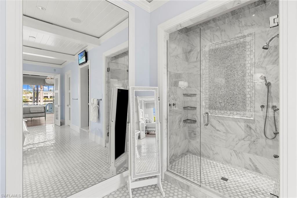 AQUALANE SHORES - Residential