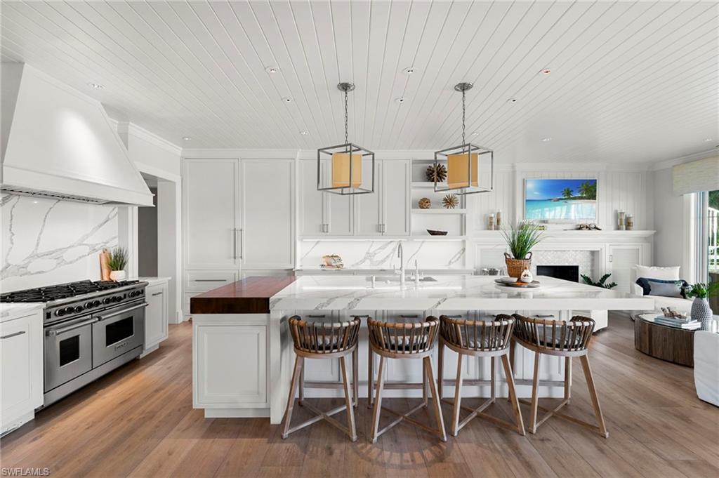 AQUALANE SHORES - Residential