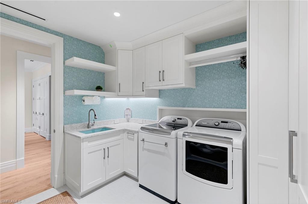 AQUALANE SHORES - Residential